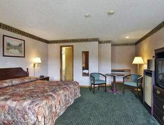 Howard Johnson Express Inn - Lenox, Lenox, United States of America