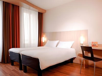 ibis Lyon Centre Perrache, Lyon, France