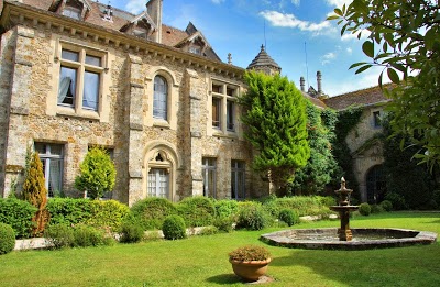 ABBAYE DES VAUX DE CERNAY, Paris, France