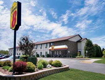 Super 8 Antigo, Antigo, United States of America