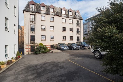 FOUNTAIN COURT  GROVE, Edinburgh, United Kingdom