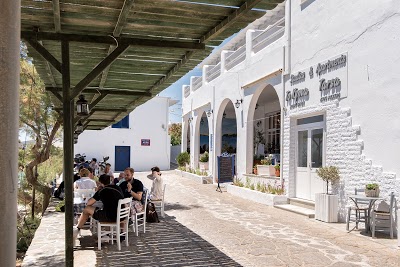 To Kyma, Paros, Greece