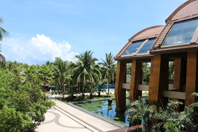 Pullman Oceanview Sanya Bay Resort & Spa, Sanya, China