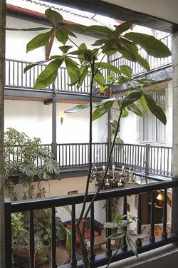INTER-HOTEL La Reine Jeanne, Orthez, France