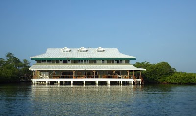 Laguna Azul Eco Lodge, Isla Popa, Panama
