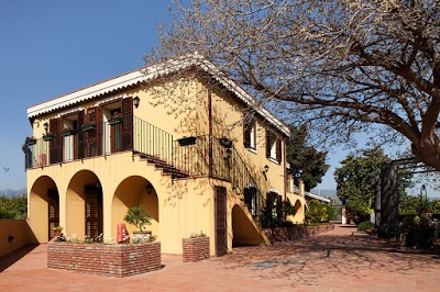 La Terra del Mezzo, Riposto, Italy
