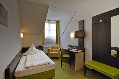 Hotel DEMAS Garni, Unterhaching, Germany