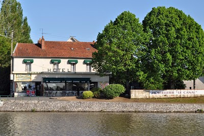Auberge Du Pont Canal, Briare, France