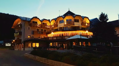 Tevini, Commezzadura, Italy