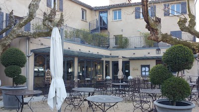 Charme & Business H, Limonest, France