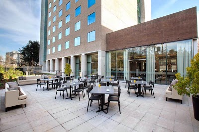 Atton Vitacura, Santiago, Chile
