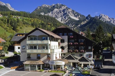 Hotel Teresa, Marebbe, Italy