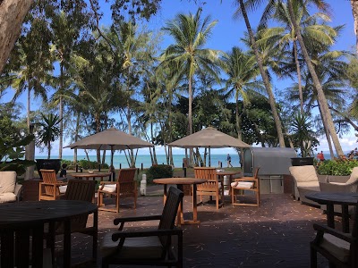 THE REEF HOUSE MGALLERY, Palm Cove, Australia