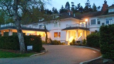 Crown Mansion Boutique Hotel & Villas, Qualicum Beach, Canada