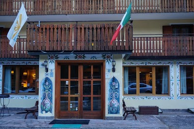 Orovacanze Hotel Villa Emma, Canazei, Italy