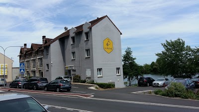 La Ruche, Rolleboise, France