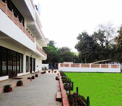 HOTEL HARSH ANANDA, Allahabad, India
