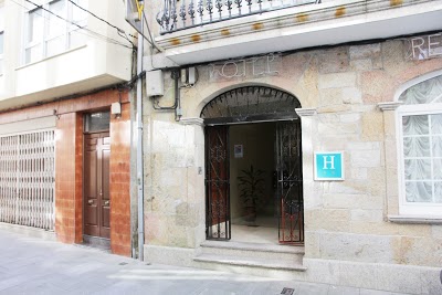 Hotel LARRY, Cee, Spain