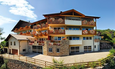 Hotel Tsch, San Genesio Atesino, Italy