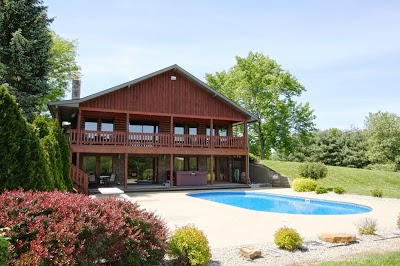 Old Man's Cave Chalets, Logan, United States of America