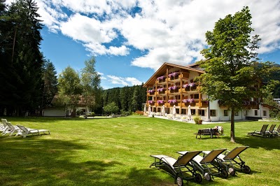 Hotel Weiher, Falzes, Italy