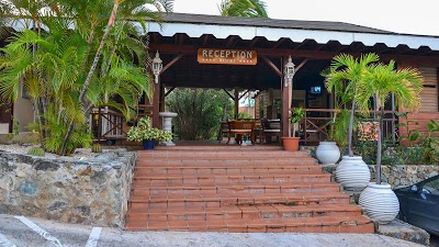 CAPTAIN OLIVERS RESORT, Oyster Pond, Sint Maarten (Dutch part)