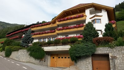 Hotel Onach, San Lorenzo di Sebato, Italy