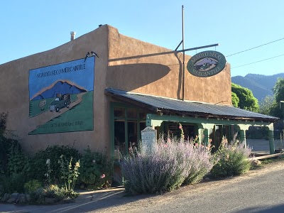 SnowMansion Taos Hostel Ski Lodge Inn & Campground, Arroyo Seco, United States of America