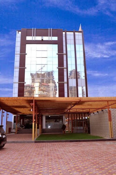 Le Crescent, Ghaziabad, India