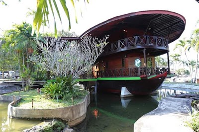 Kaengkrachan Boathouse Paradise Resort, Kaeng Krachan, Thailand