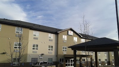 Paradise Inn and Suites Red, Redwater, Canada