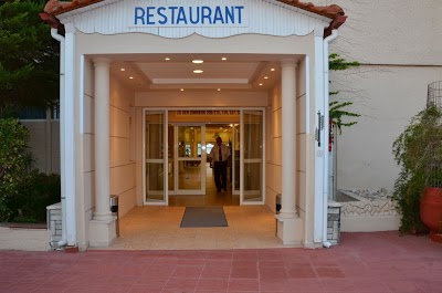 Sousouras Hotel, Hanioti, Greece