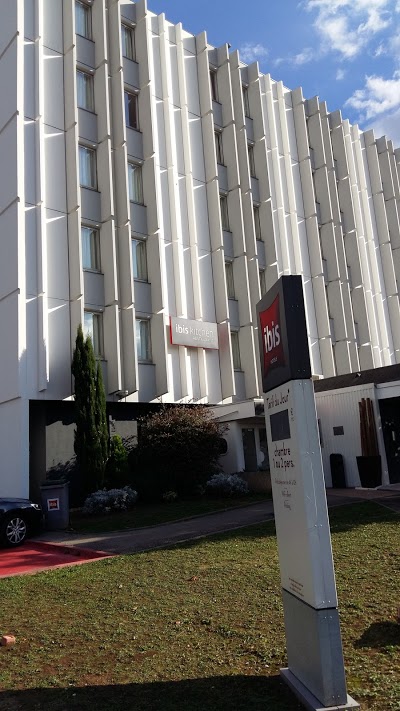 ibis Lyon Est Bron, Bron, France