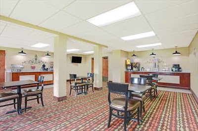 Brentwood Inn and Suites, Canton, United States of America