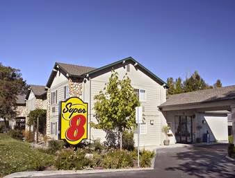 Super 8 Motel - Willits, Willits, United States of America