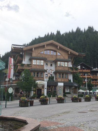 HOTEL HUBERTUS, Filzmoos, Germany