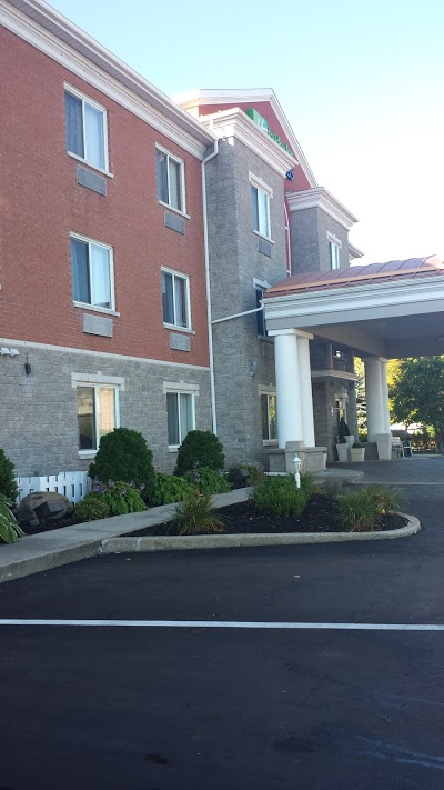 Holiday Inn Express Hotel & Suites Gananoque, Gananoque, Canada