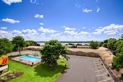 Super 8 Brockville, Brockville, Canada