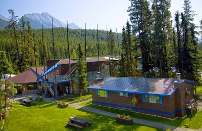 Sunwapta Falls Rocky Mountain Lodge, Sunwapta Falls, Canada