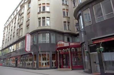 City Hotel Pilvax, Budapest, Hungary