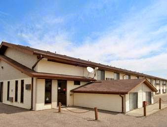 SUPER 8 MOTEL - DEVILS LAKE, Devils Lake, United States of America