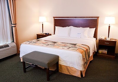 Fairfield Inn and Suites by Marriott Toronto Airport, Mississauga, Canada