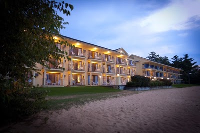 POINTES NORTH BEACHFRONT HOTEL, Traverse City, United States of America