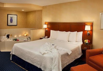 Courtyard by Marriott Toronto Brampton, Brampton, Canada