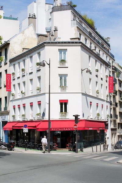 Auberge Flora, Paris, France