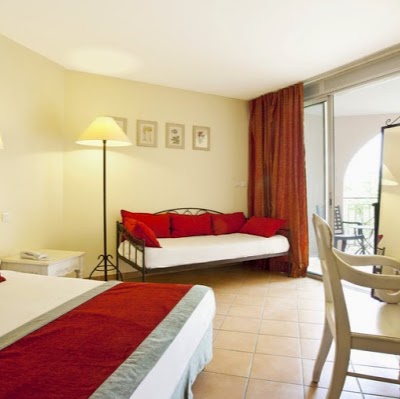 BEST WESTERN  HOTEL PARADOU, Montfavet, France