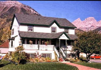BARBARA LYNNS COUNTRY INN, Fernie, Canada