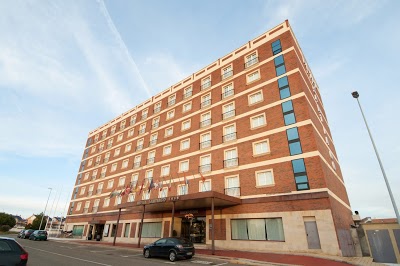 Hotel Santiago de Le, Villaquilambre, Spain