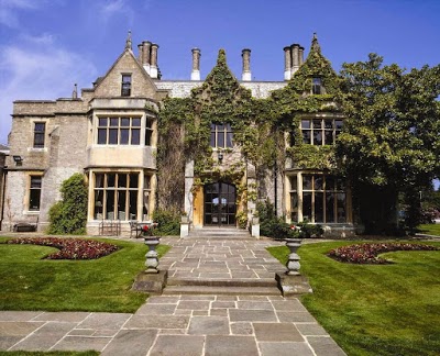 FOXHILLS CLUB AND RESORT, Woking, United Kingdom