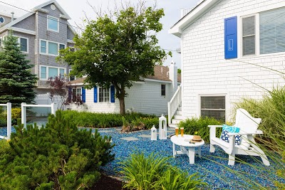 BLUE THE INN ON THE BEACH, NEWBURY, United States of America